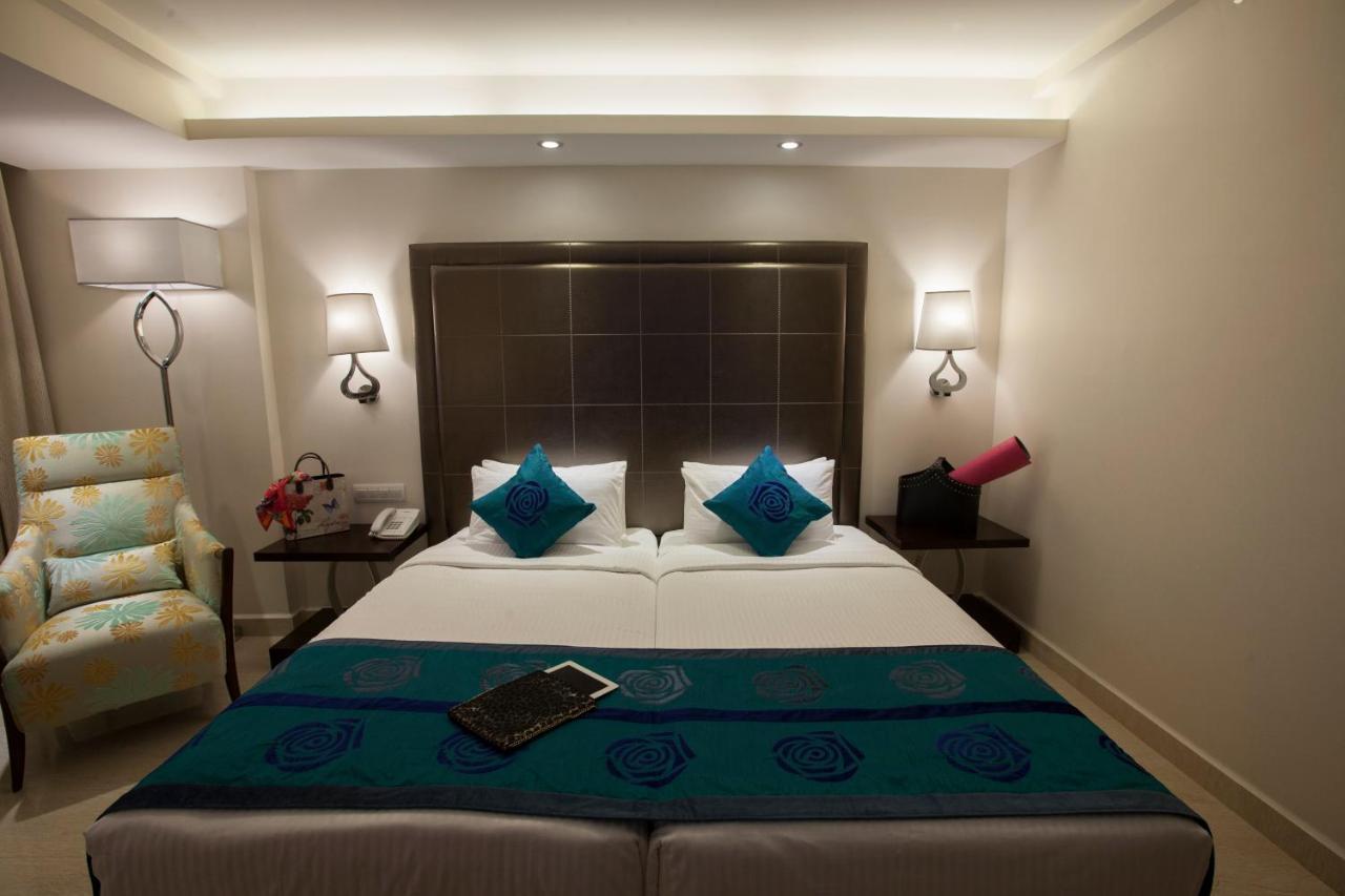 Savera Hotel Chennai Exterior photo