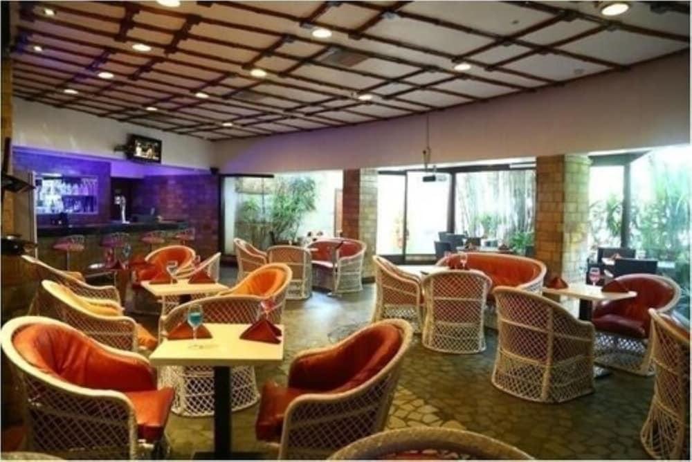 Savera Hotel Chennai Exterior photo