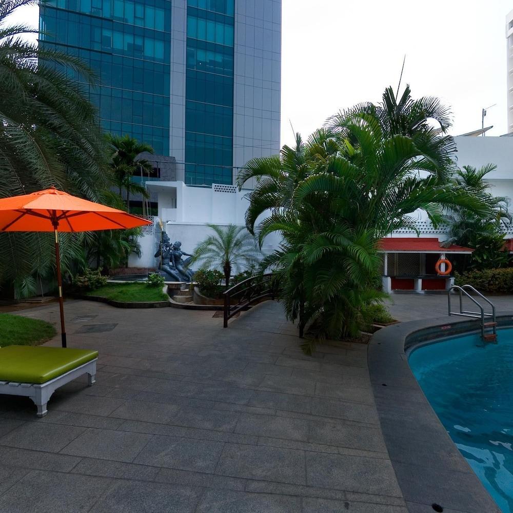 Savera Hotel Chennai Exterior photo