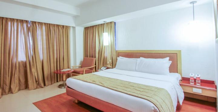 Savera Hotel Chennai Exterior photo